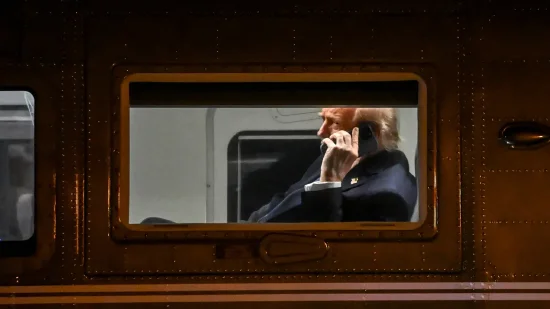 高升网 特朗普T1黄金手机悄然取消“美国制造”标签